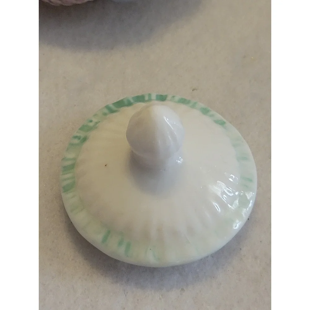 Unbranded creamer sugar